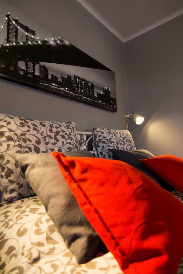 'Romeo & Juliet' Cozy Apartment With Breathtaking View เอเธนส์ ภายนอก รูปภาพ