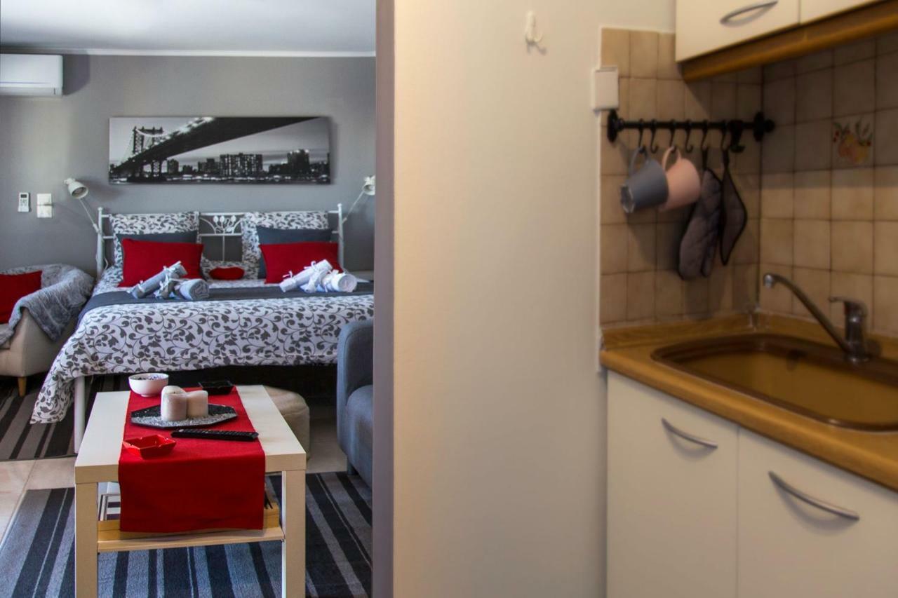 'Romeo & Juliet' Cozy Apartment With Breathtaking View เอเธนส์ ภายนอก รูปภาพ
